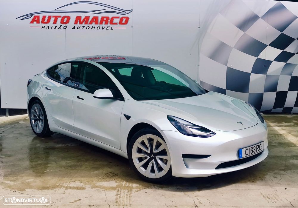 Tesla Model 3 Standard Range Plus RWD - 3