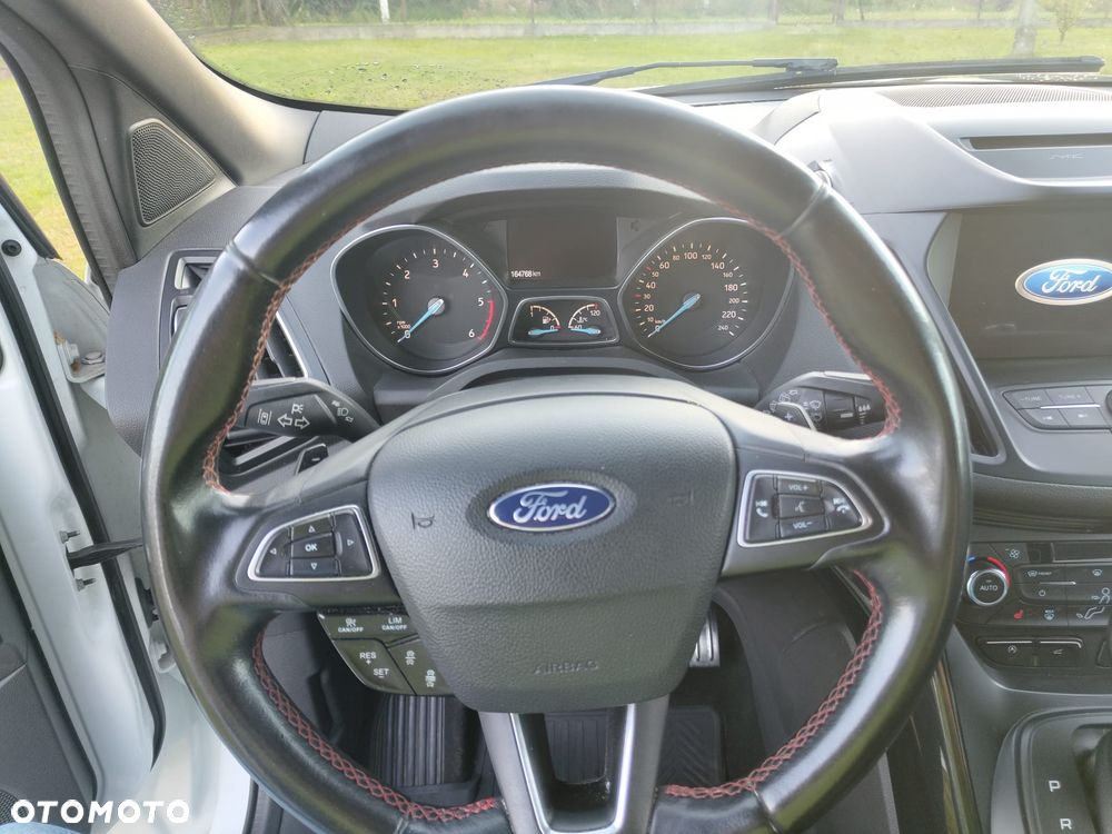 Ford Kuga 2.0 TDCi 4x4 ST-Line - 26
