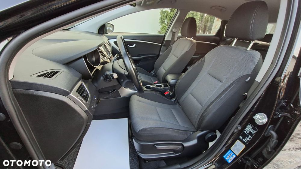 Hyundai i30 i30cw 1.4 Fifa World Cup Edition - 18