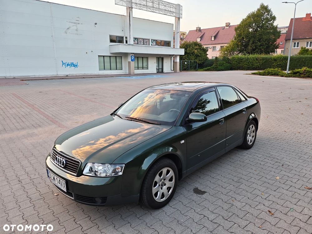 Audi A4 Limousine