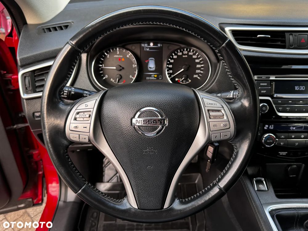 Nissan Qashqai 1.5 dCi N-Connecta - 11