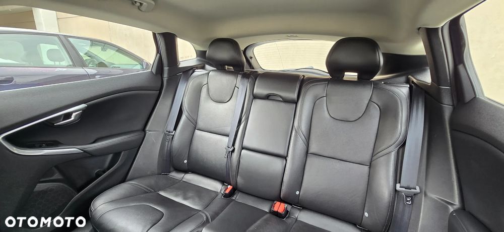Volvo V40 - 35