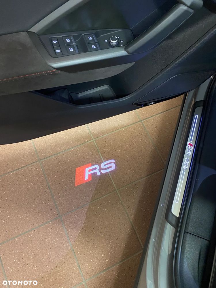 Audi RS Q3 2.5 TFSI quattro S tronic - 11