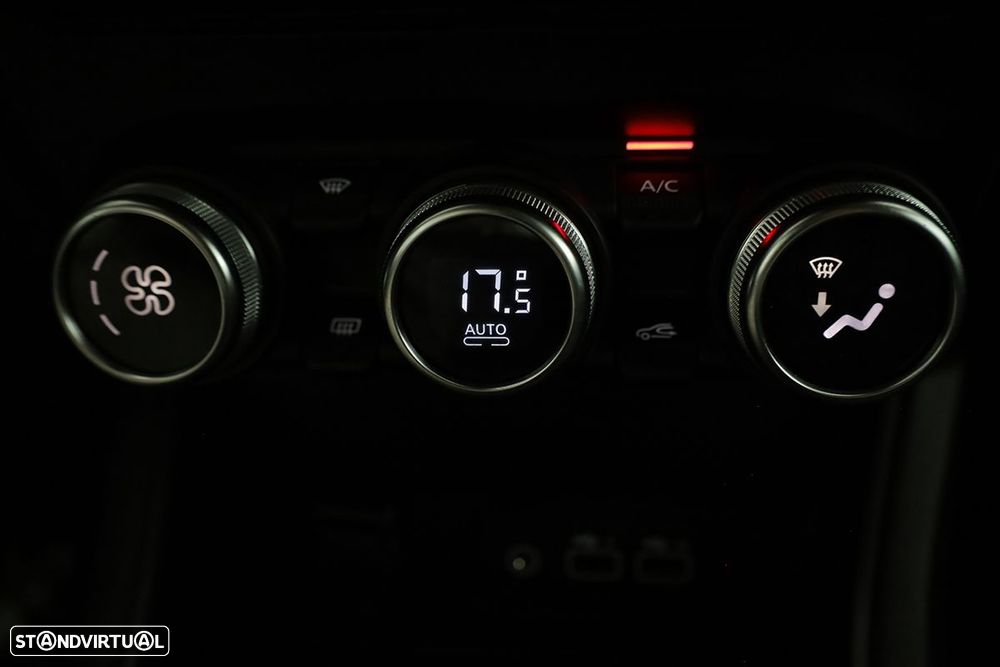 Renault Captur 1.0 TCe Techno Bi-Fuel - 13