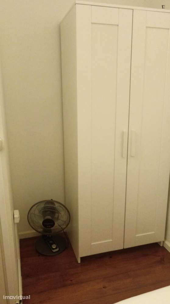 Quarto - localizado em Paranhos Porto - Grande imagem: 2/14