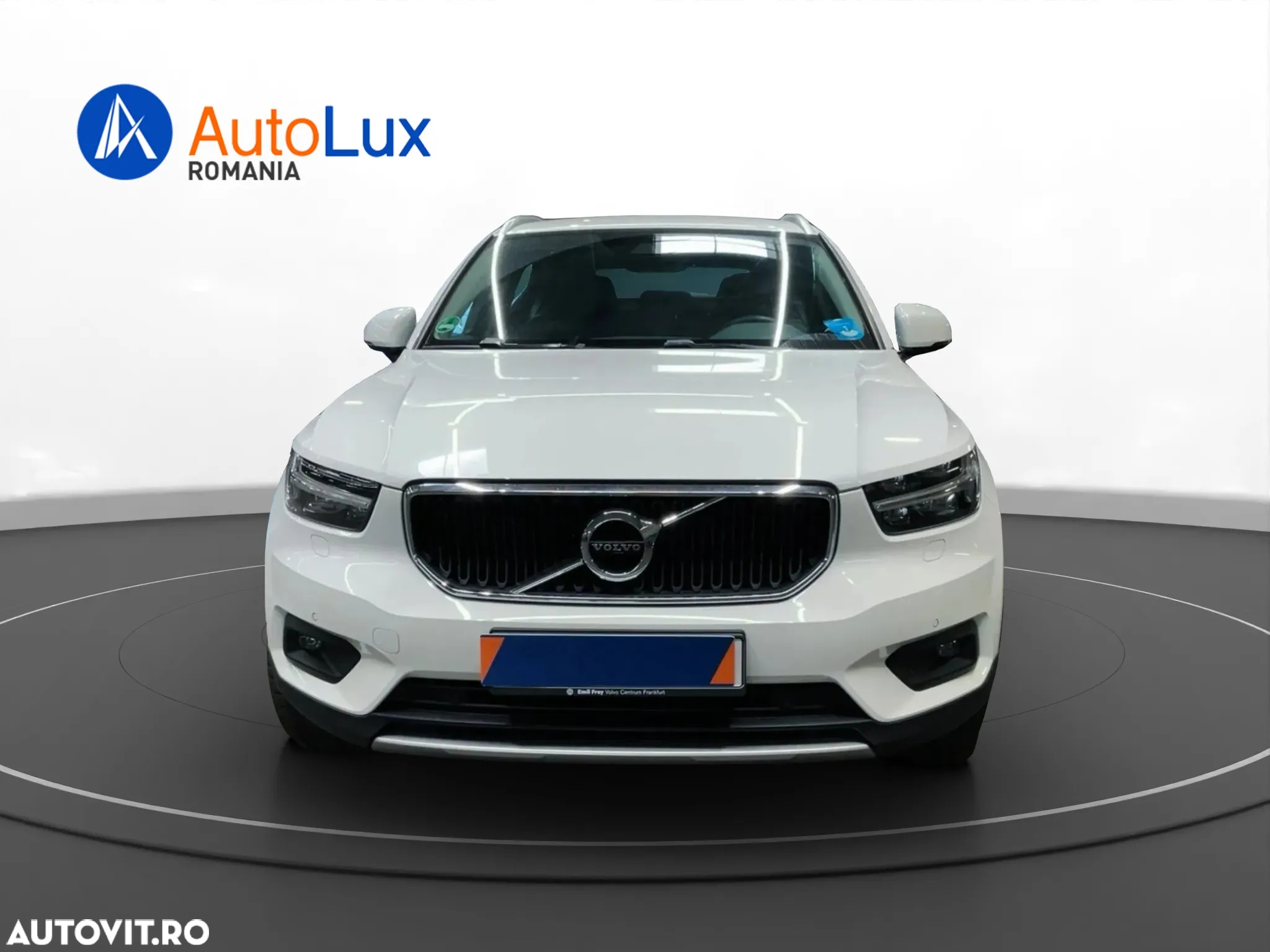 Volvo XC 40 T3 AT8 Momentum - 2