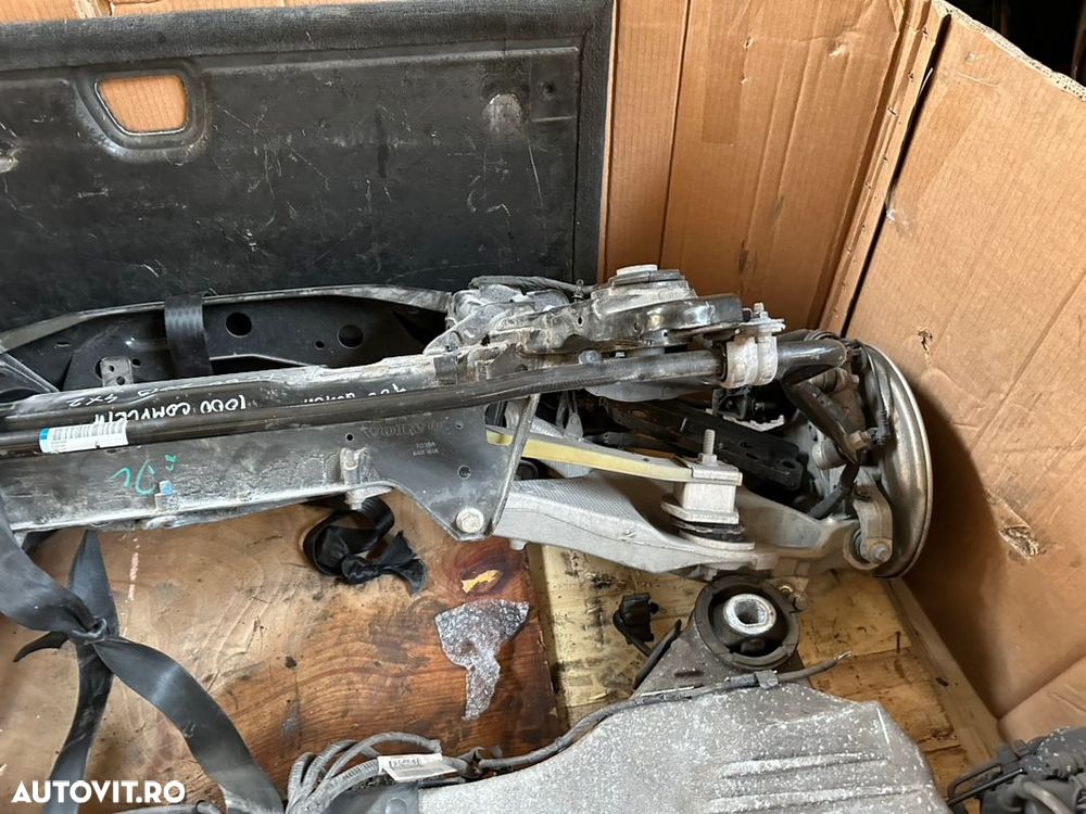Punte spate VOLVO XC 60 ,4x2 ,an 2019-2023 - 3