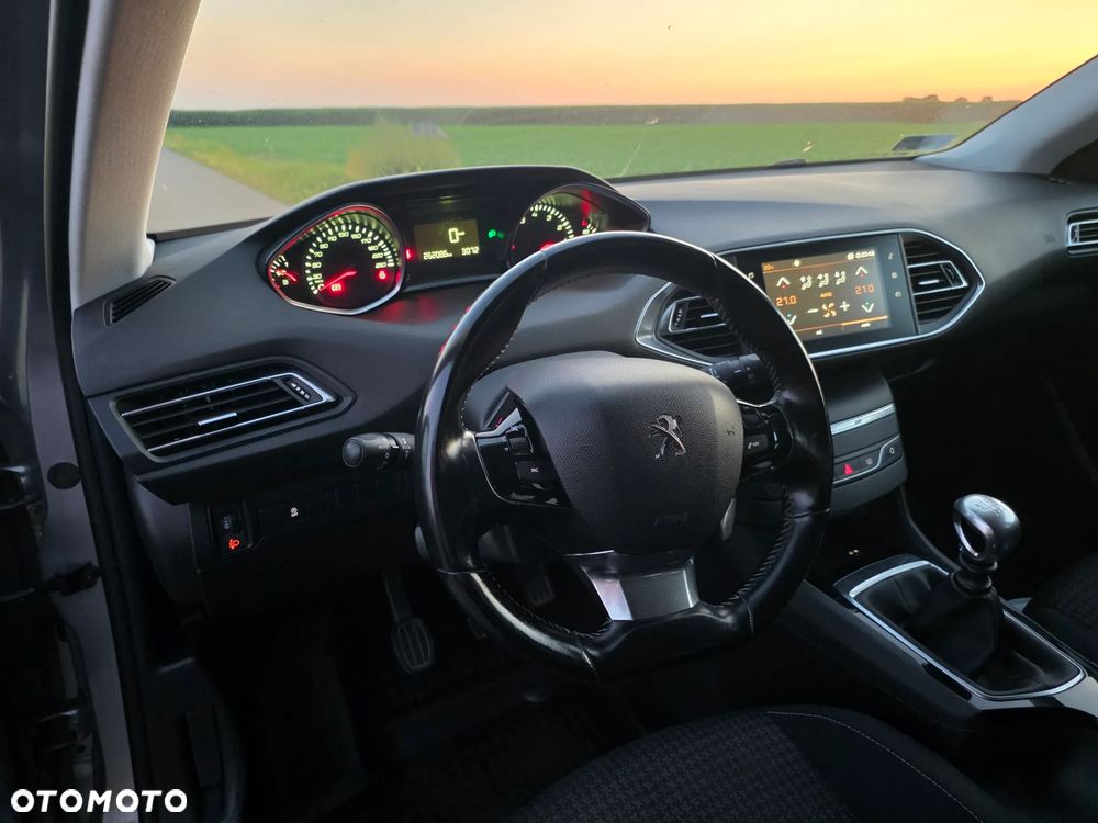 Peugeot 308 1.2 PureTech GPF Active Pack S&S - 31