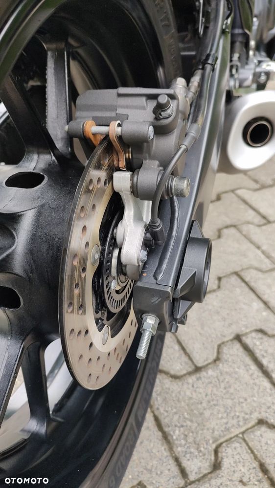 Yamaha R7 - 14