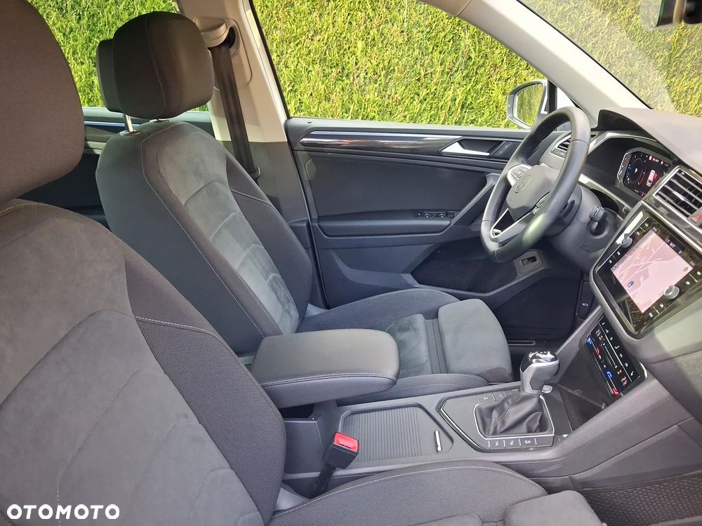 Volkswagen Tiguan 2.0 TDI Elegance DSG - 8