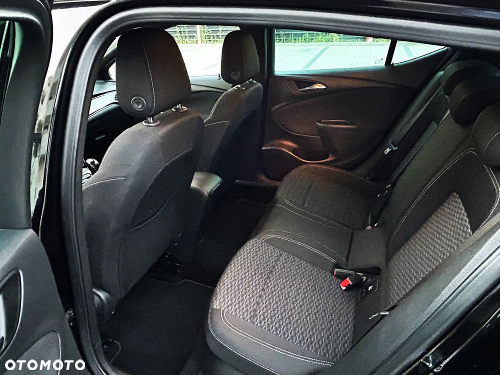 Opel Astra 1.4 Turbo Dynamic - 19