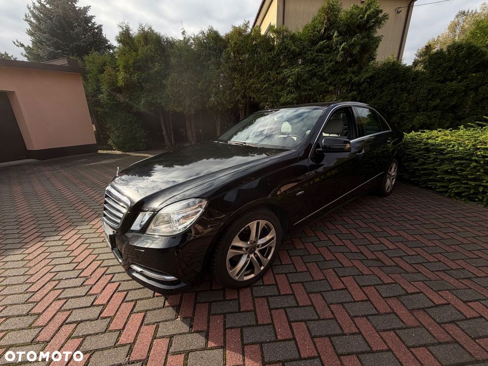 Mercedes-Benz Klasa E 220 CDI BlueEff Avantgarde - 28
