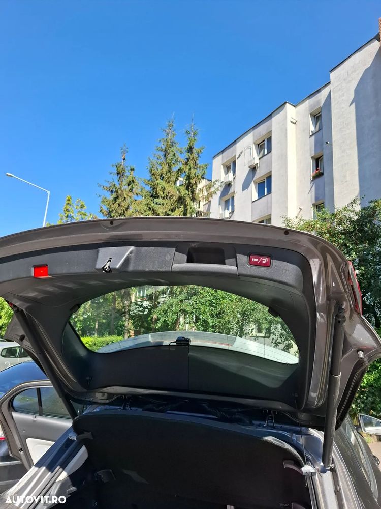 Mercedes-Benz GLA - 6