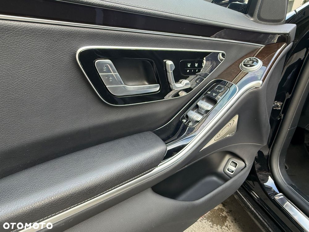 Mercedes-Benz Klasa S 580 4Matic L 9G-TRONIC - 30