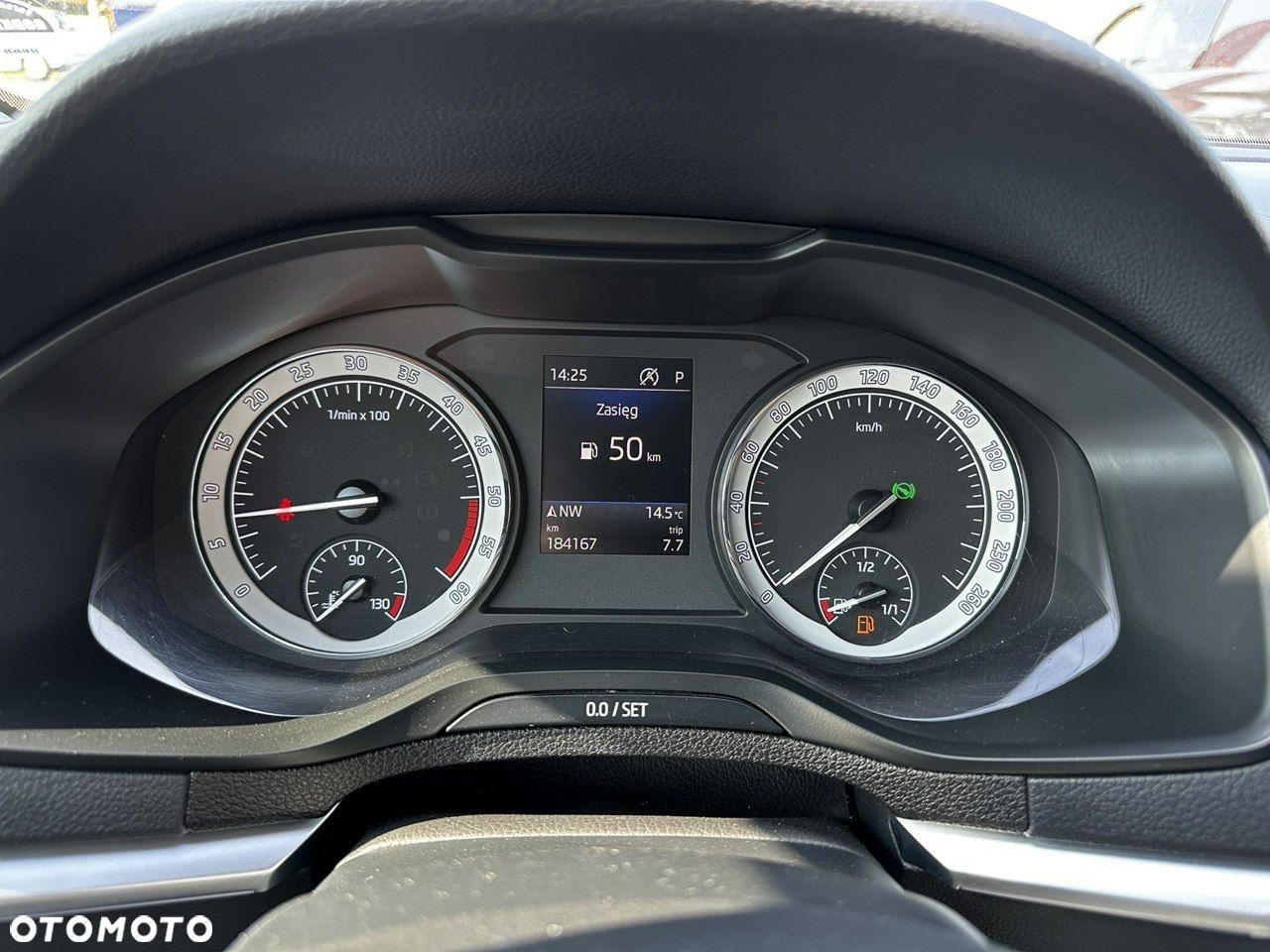 Skoda Karoq 2.0 TDI SCR 4x4 DSG Style - 26