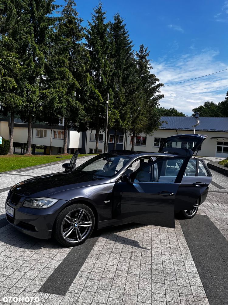 BMW Seria 3 325i xDrive - 40