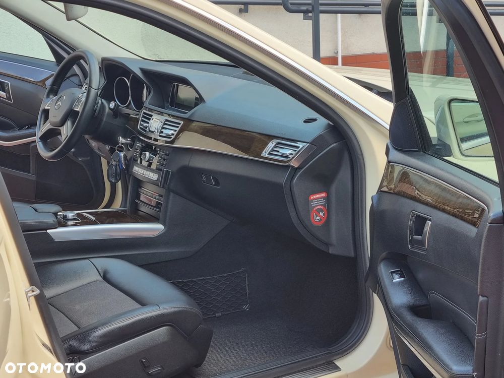 Mercedes-Benz Klasa E 200 CDI 7G-TRONIC - 19