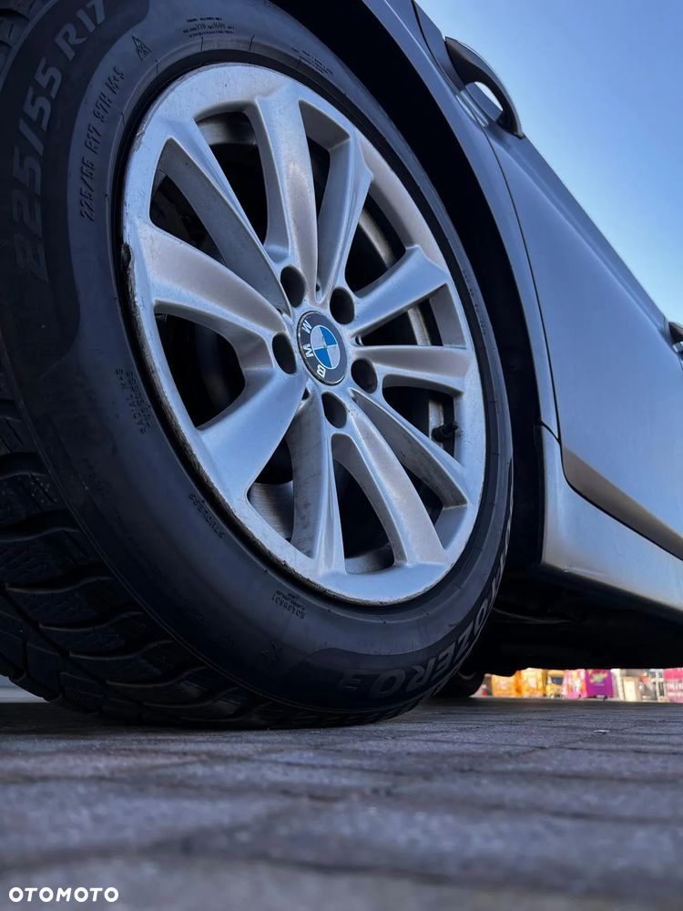 BMW Seria 5 520d xDrive - 10