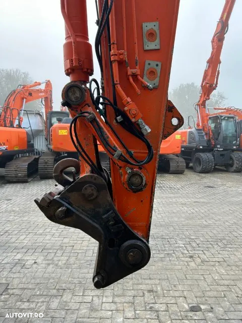 Hitachi ZX 250LC-6 - 20