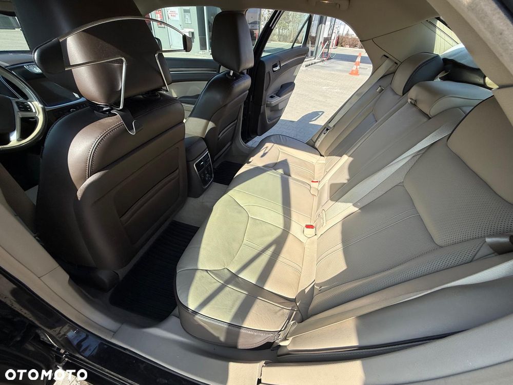 Lancia Thema 3.0CRD Platinum - 8