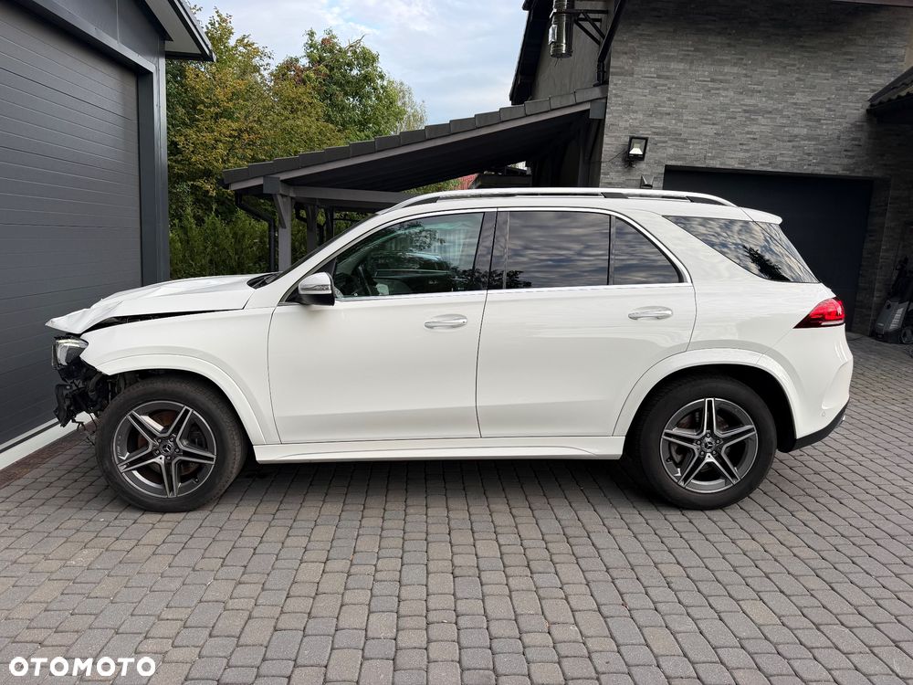 Mercedes-Benz GLE 300 d 4Matic 9G-TRONIC AMG Line - 9