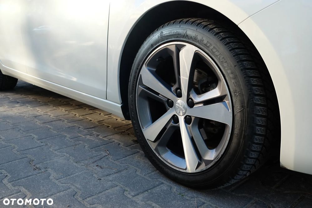 Peugeot 308 1.2 PureTech Active S&S EAT6 - 14