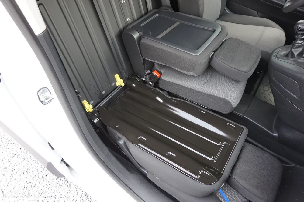 Opel Combo CDTI 102 Enjoy IVA dedutível - 31