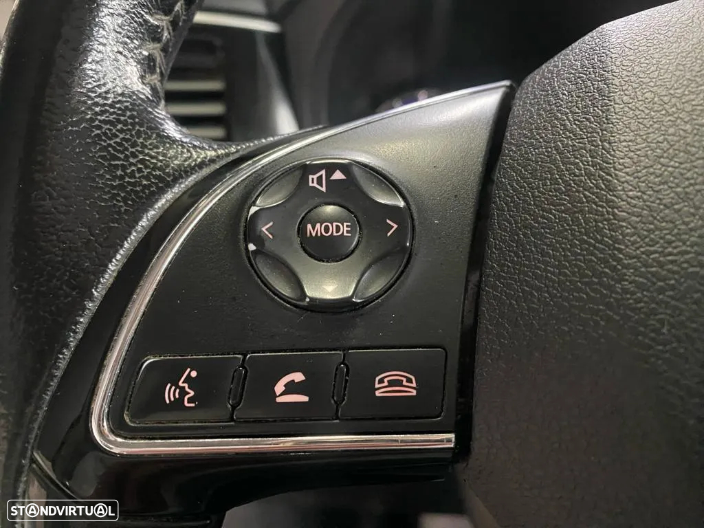 Mitsubishi Outlander 2.2 DI-D Intense - 38