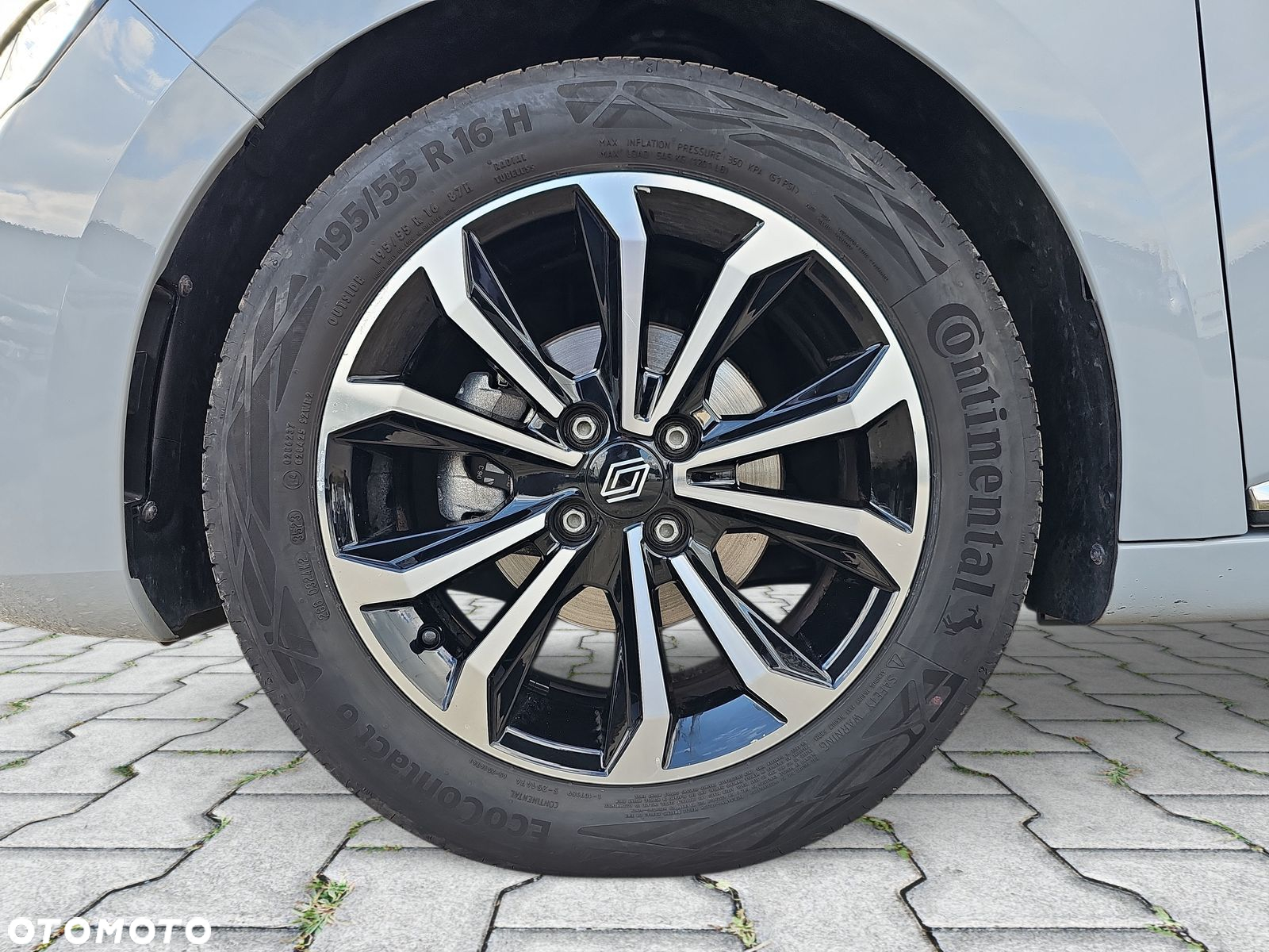 Renault Clio 1.0 TCe Techno - 9