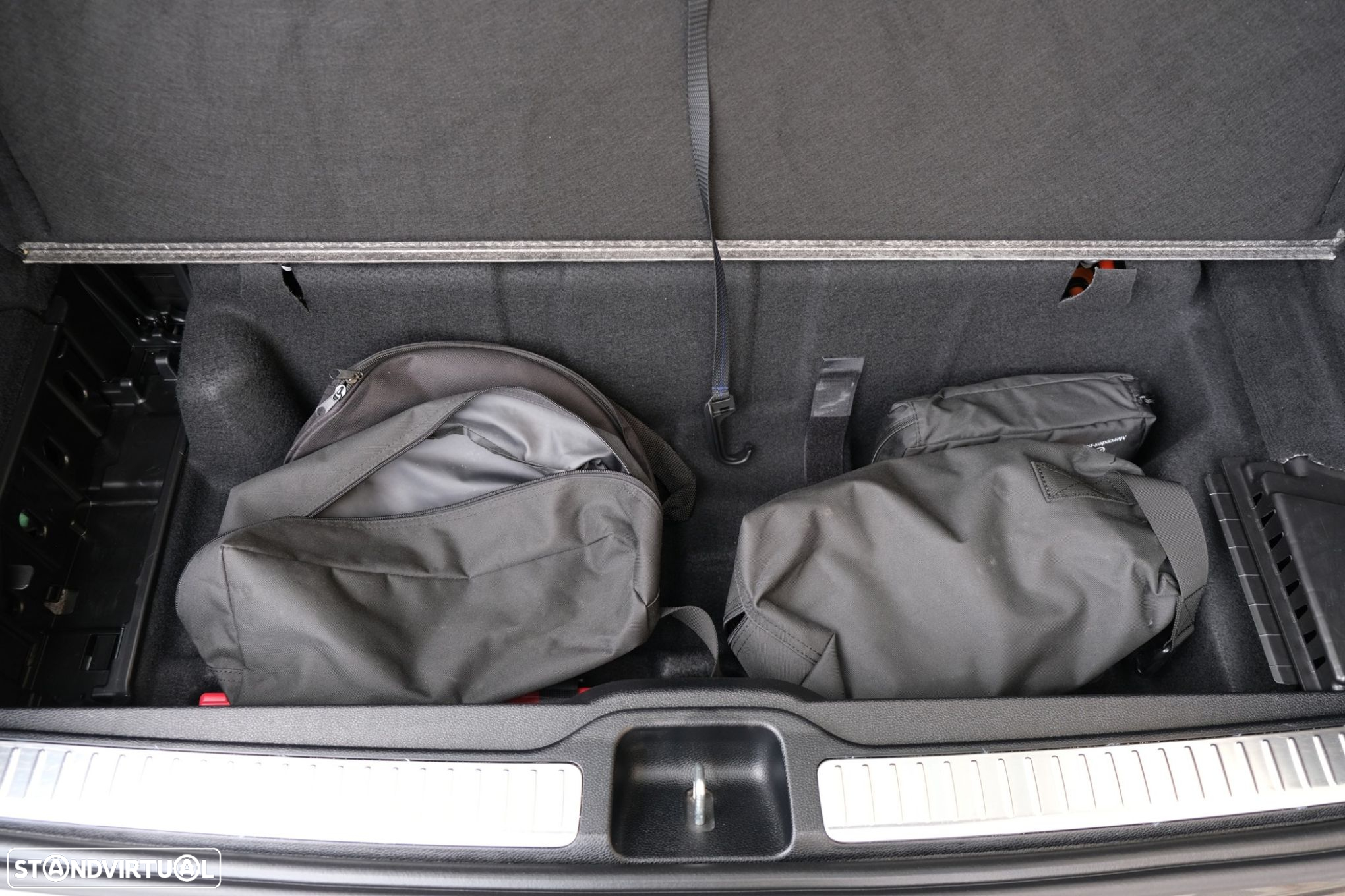 Mercedes-Benz GLC 300 e 4Matic - 34