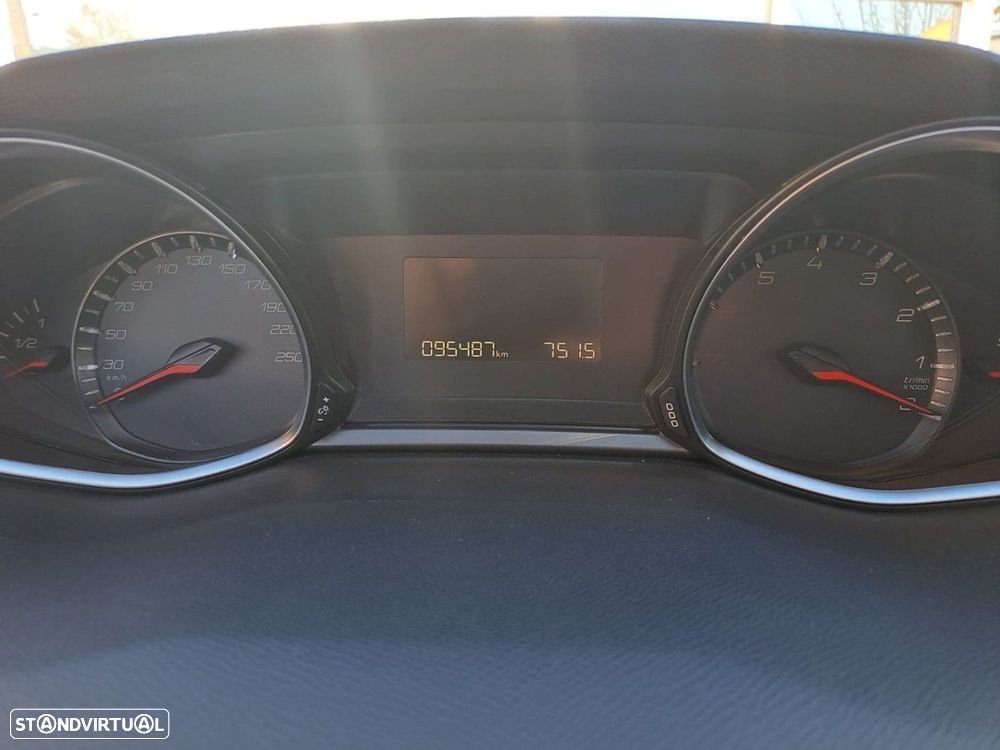 Peugeot 308 1.2 PureTech Active Pack - 13