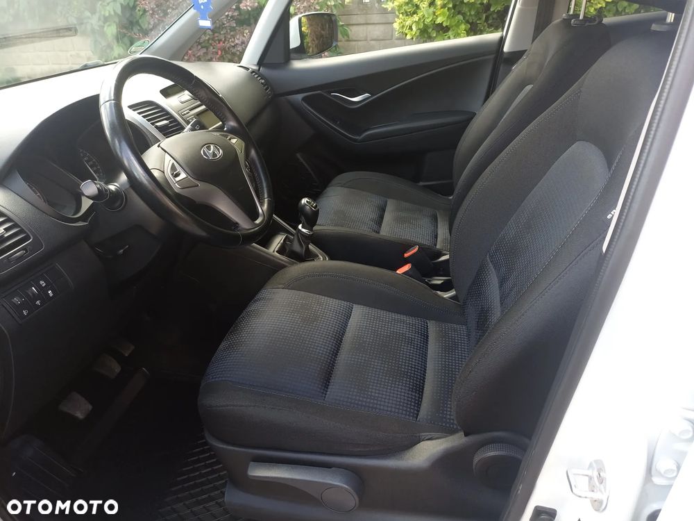 Hyundai ix20 - 16
