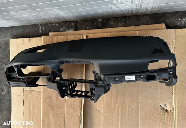 planșă bord cu sau fără hud (heads up display ) bmw seria 5 F10 F11 LCI sau fără Facelift