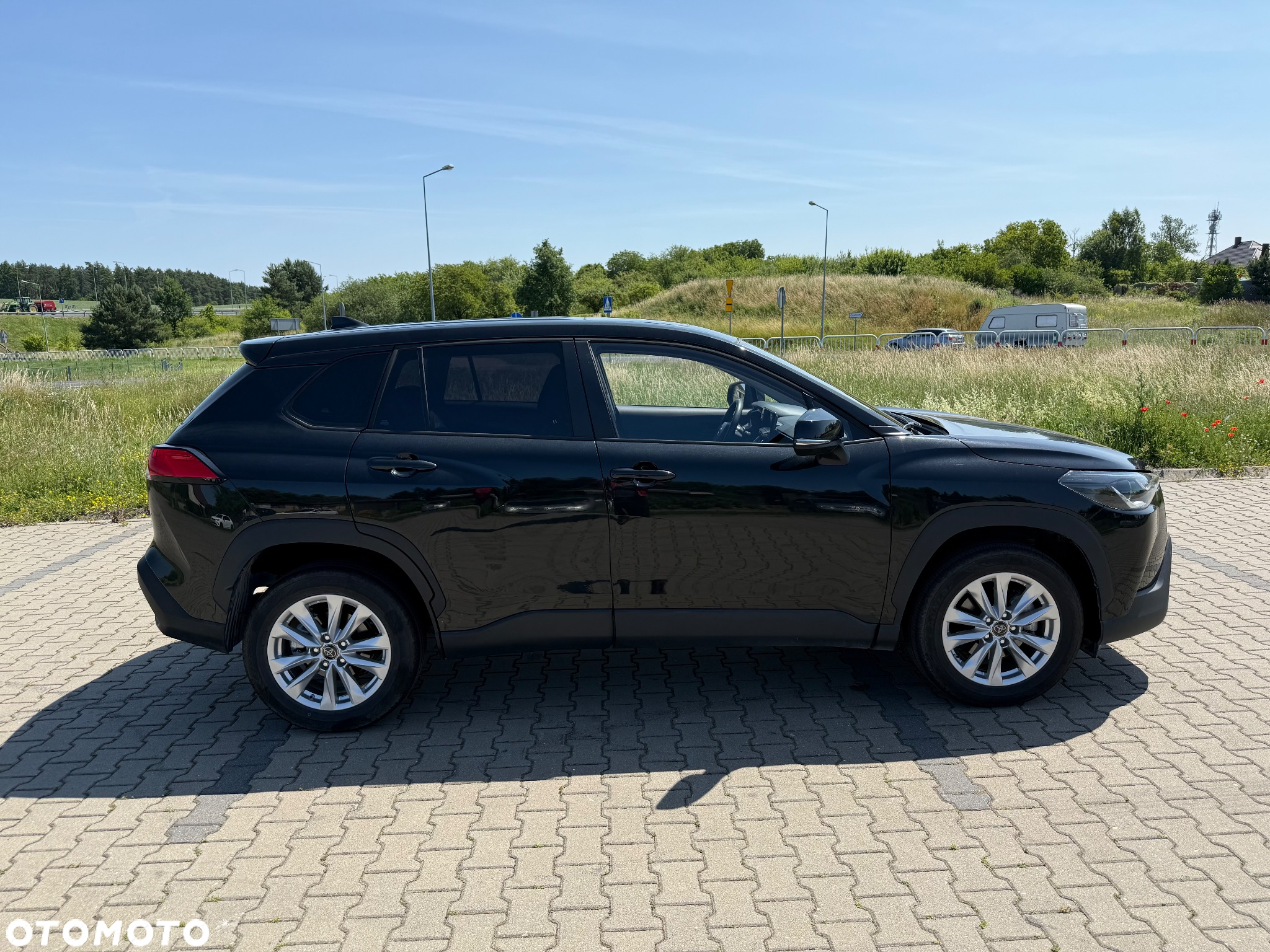 Toyota Corolla Cross - 10