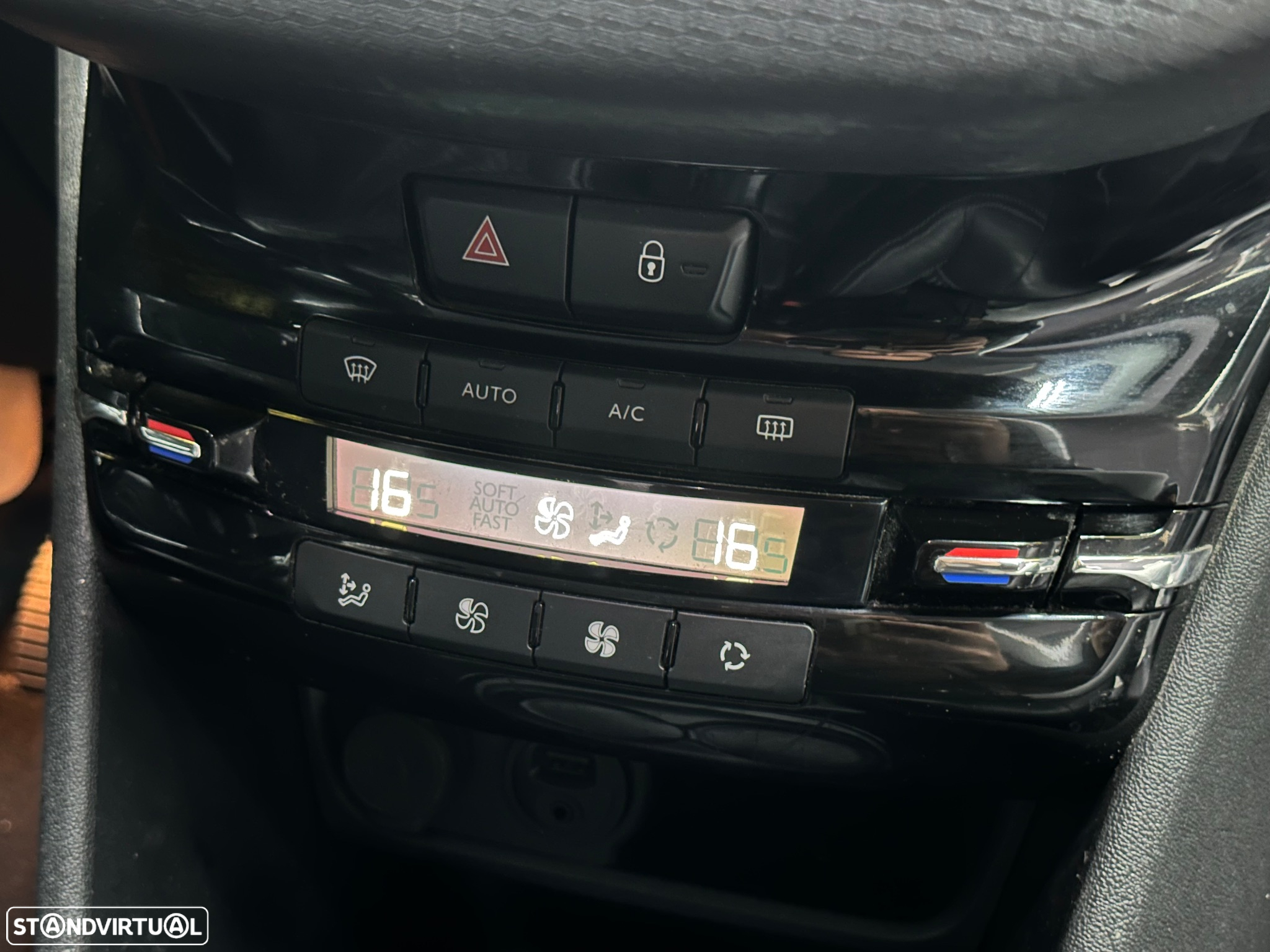 Peugeot 2008 1.6 BlueHDi Allure - 18
