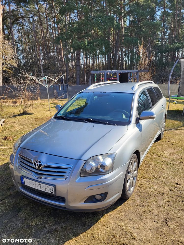 Toyota Avensis 2.0 D-4D Sol+NAVI - 1