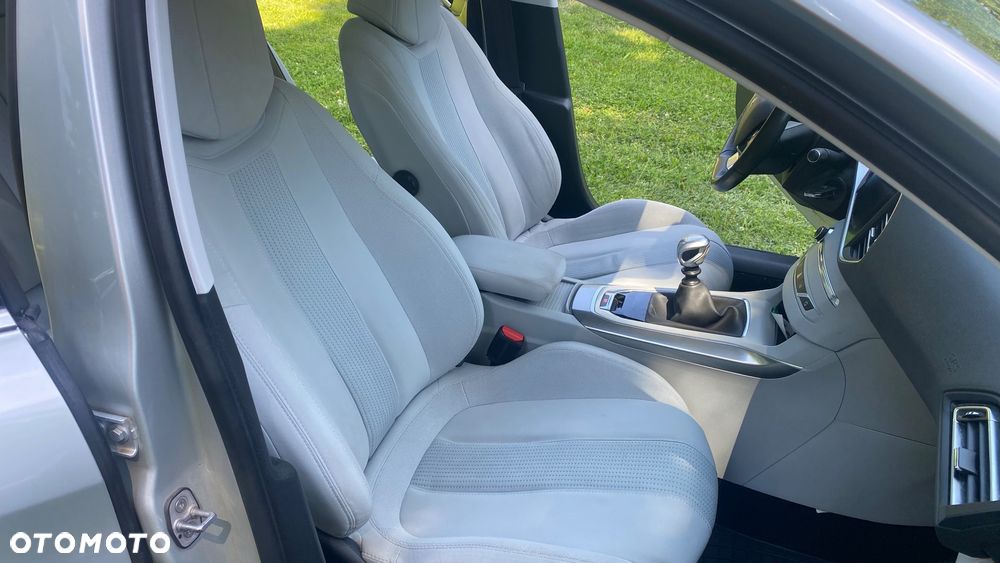 Peugeot 308 1.6 BlueHDi Active S&S - 17