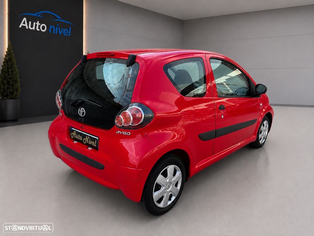 Toyota Aygo 1.0 Red Edition - 16