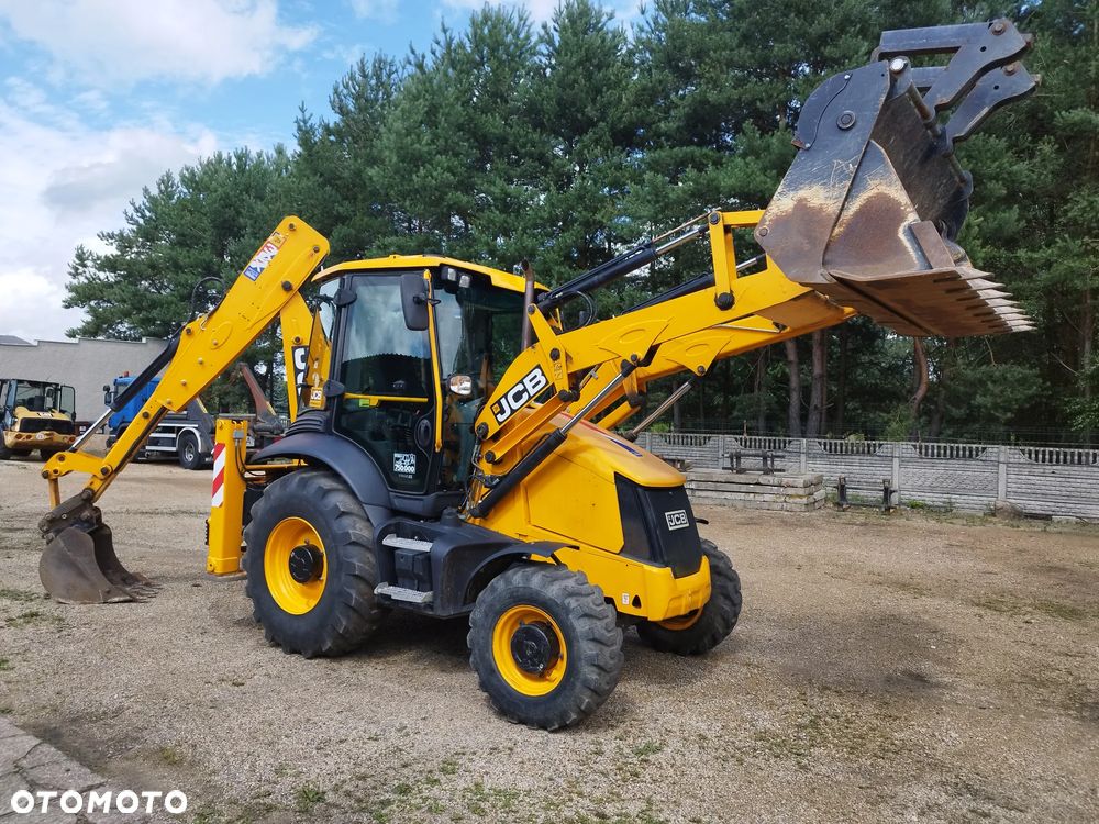 JCB 3CX , Caterpillar CAT 427F, JCB 3CX - 24