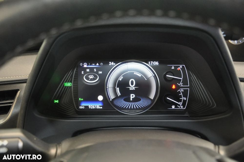 Lexus UX 250h FWD Executive - 19