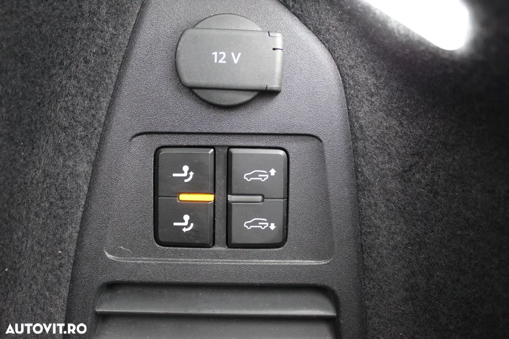 Volkswagen Touareg 3.0 V6 e-Hybrid 4Motion Aut. R - 39