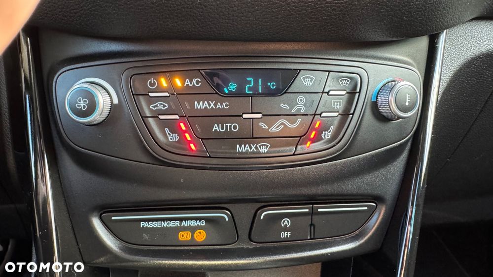 Ford B-MAX 1.0 EcoBoost Titanium - 17