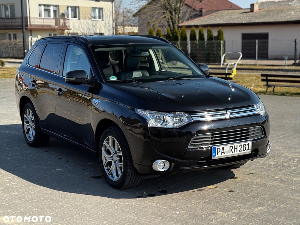 Mitsubishi Outlander 2.0 4WD Top - 9