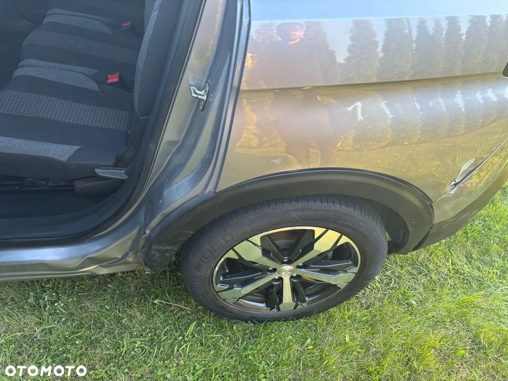 Peugeot 5008 HDI 150 Active - 11