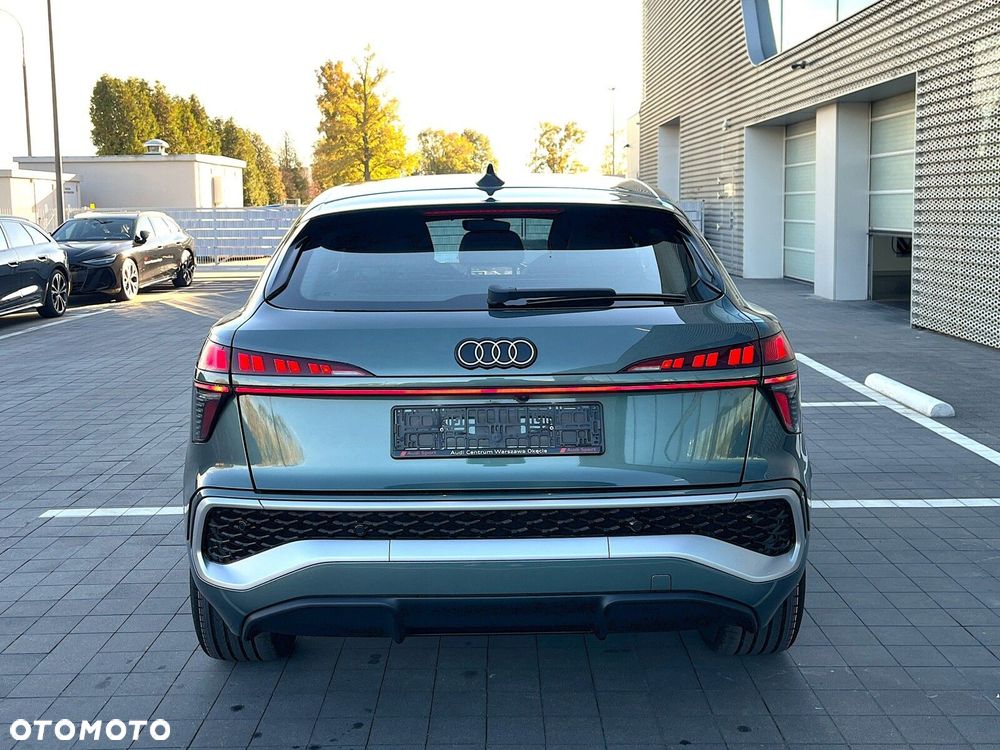 Audi Q3 Sportback - 22