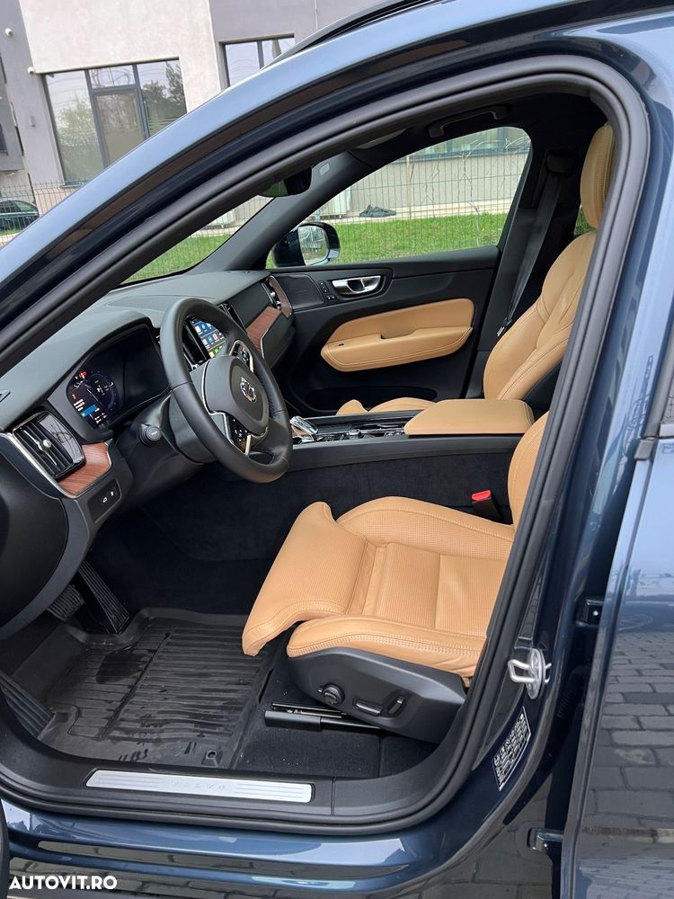 Volvo XC 60 Recharge T6 Twin Engine eAWD Inscription Expression - 9
