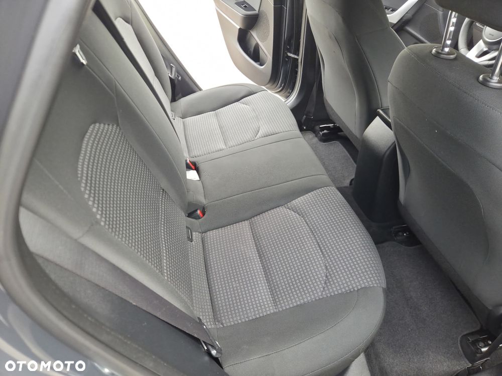 Kia Ceed 1.4 Attract - 13