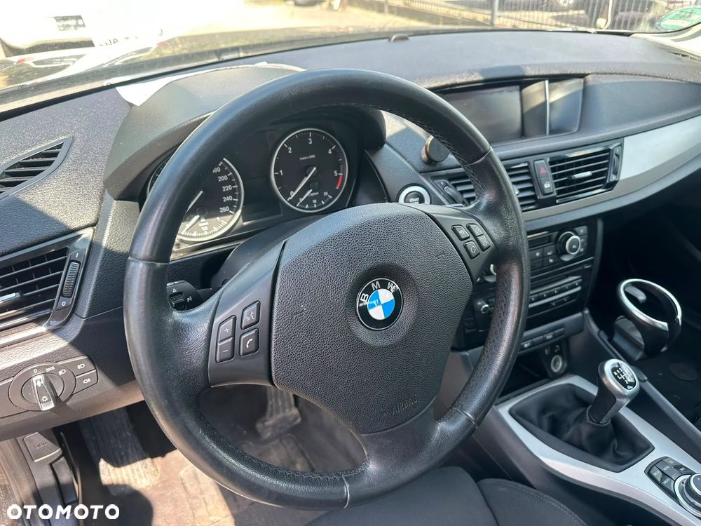 BMW X1 sDrive20d Sport Line - 10