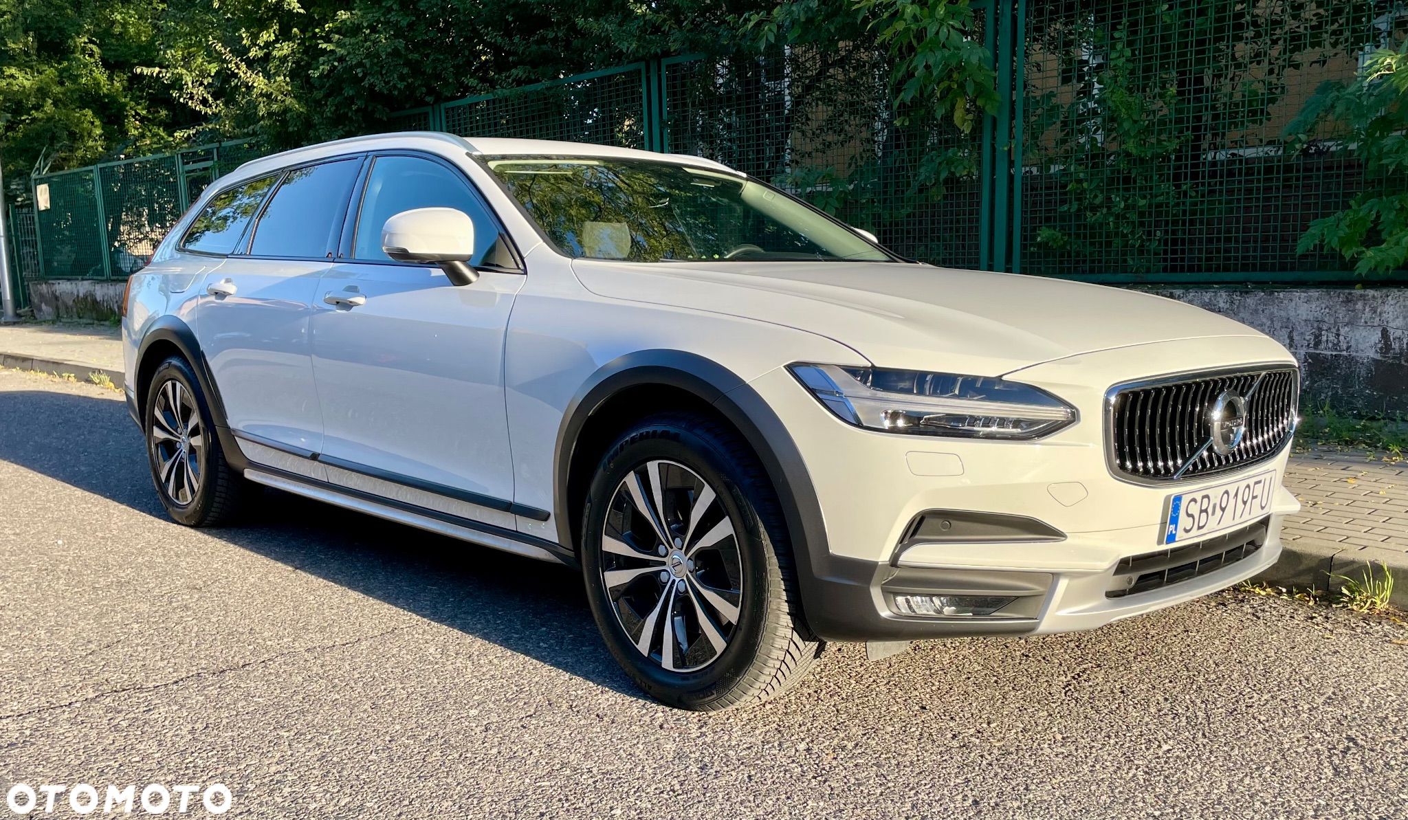 Volvo V90 Cross Country D4 AWD - 1