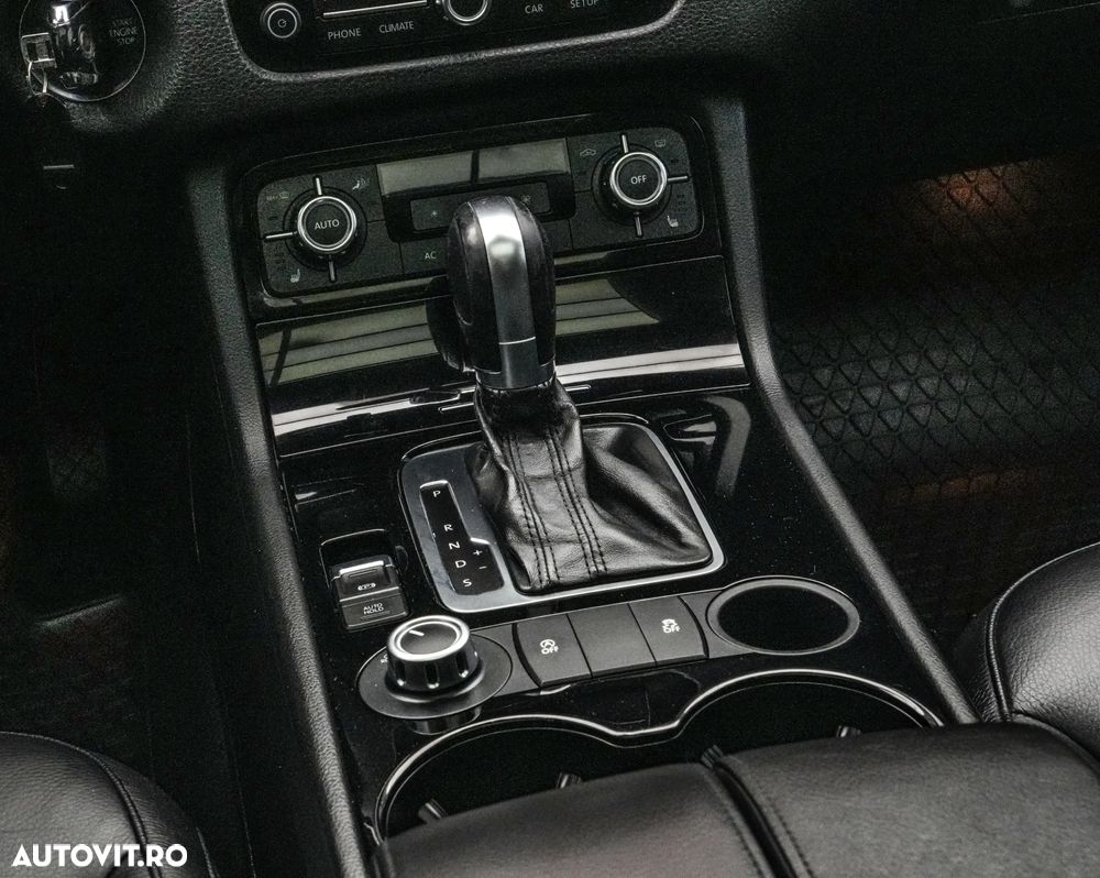 Volkswagen Touareg 3.0 V6 TDI DPF Automatik Mountain - 20